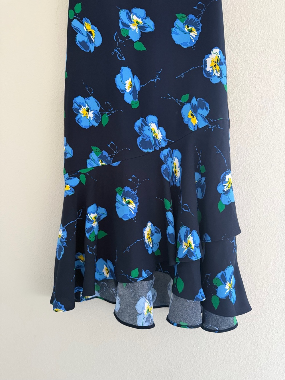 2000s y2k core Banana Republic Blue Floral Slip dress low ruffle 2 - Picture 2 of 9